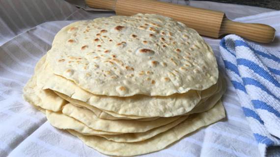 Tortillas de harina de trigo muy fáciles para burritos, quesadillas y sincronizadas