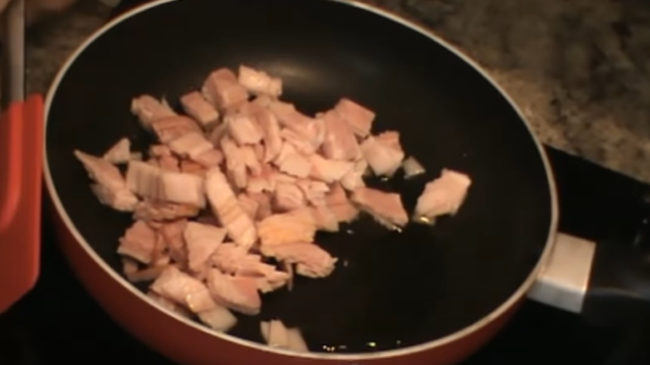 Patatas rellenas de bacon. Receta fácil y rápida