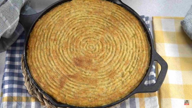 Potato and meat pie.  Easy and quick recipe