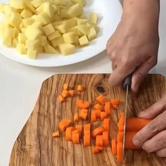 patata y zanahoria en daditos