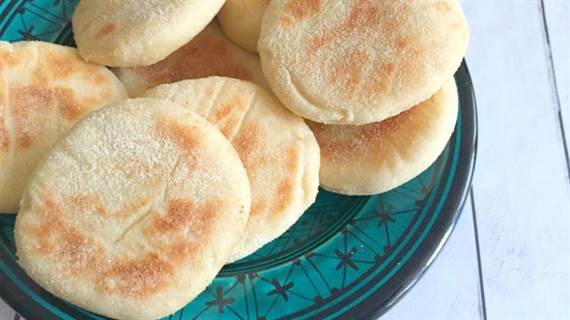 Batbout, el pan marroquí hecho en la sartén